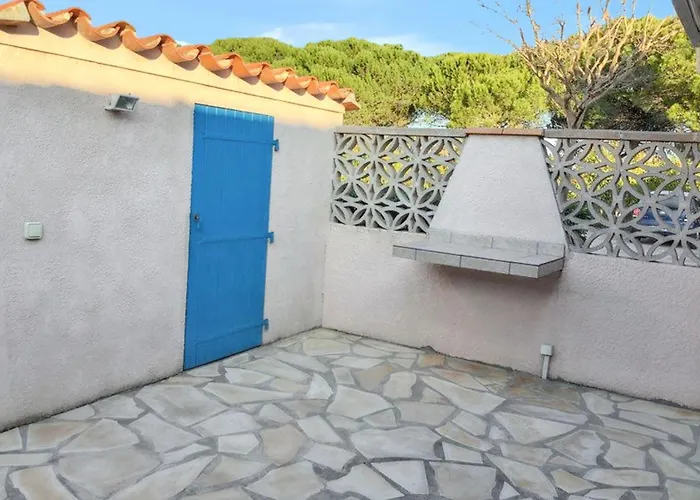 Maison Charmante A Saint-cyprien Avec Jardin Et Terrasse